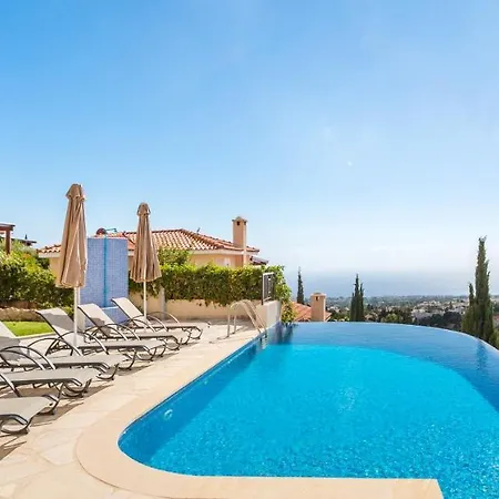 Resitour - Perneri Four Bedroom *