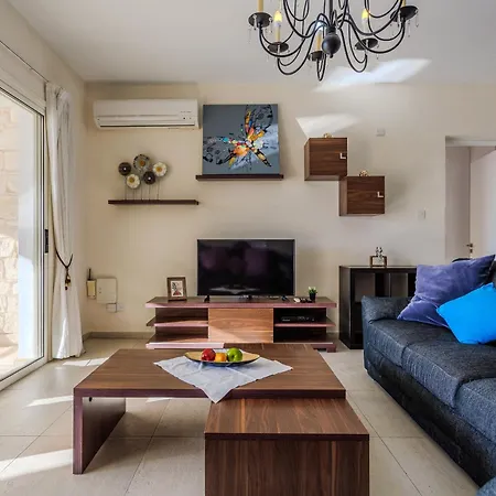 Resitour - Perneri Four Bedroom