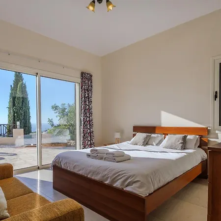 Resitour - Perneri Four Bedroom *