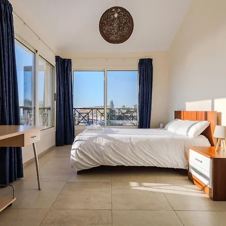 Resitour - Perneri Four Bedroom Paphos