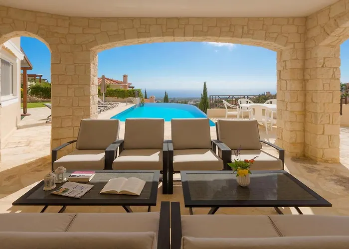 Resitour - Perneri Four Bedroom * Paphos