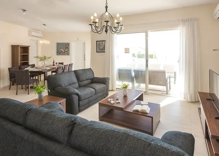 Villa Resitour - Perneri Four Bedroom