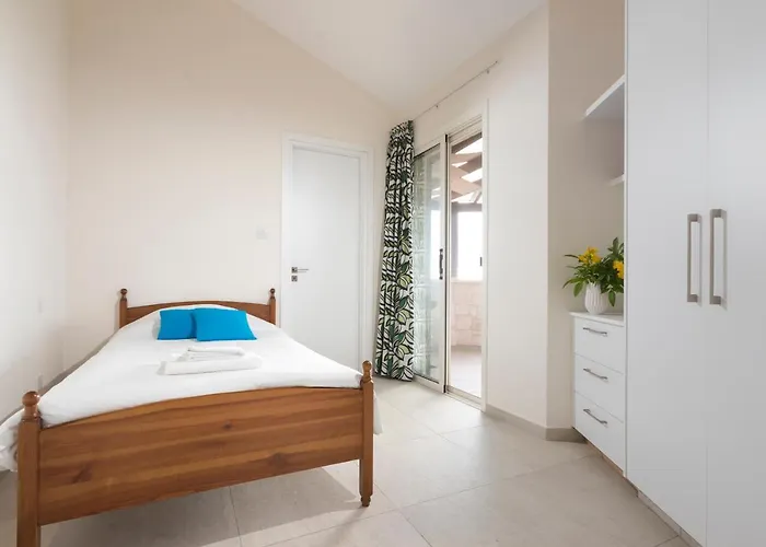 Resitour - Perneri Four Bedroom *