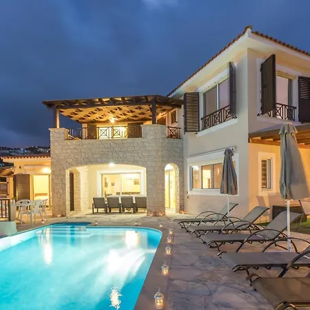 Resitour - Perneri Four Bedroom